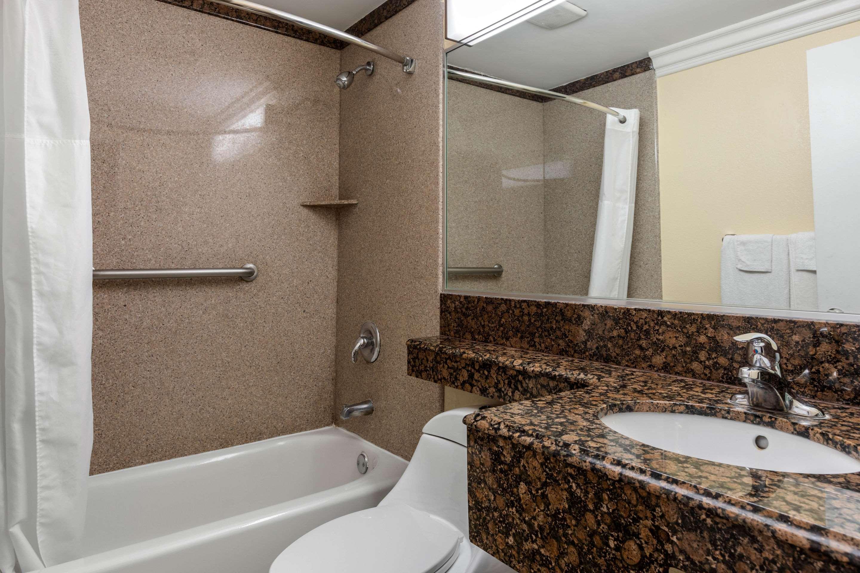 Quality Lomita-los Angeles South Bay 2*